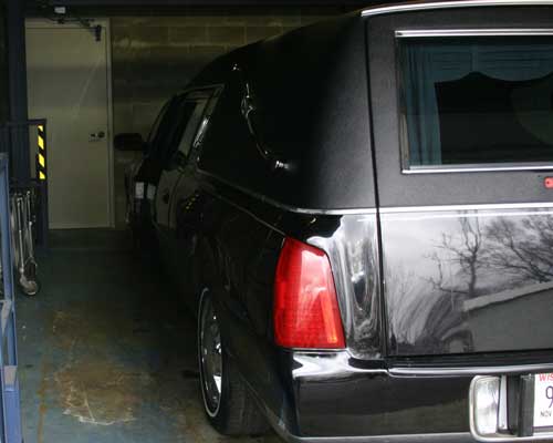 vehicle lift for funeral cars